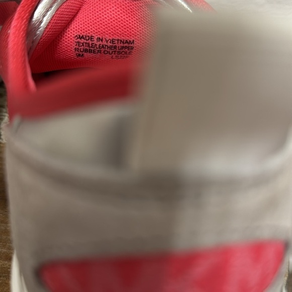 Michael Kors Flynn Trainer Lace Up Sneakers Size 9 - Picture 7 of 8